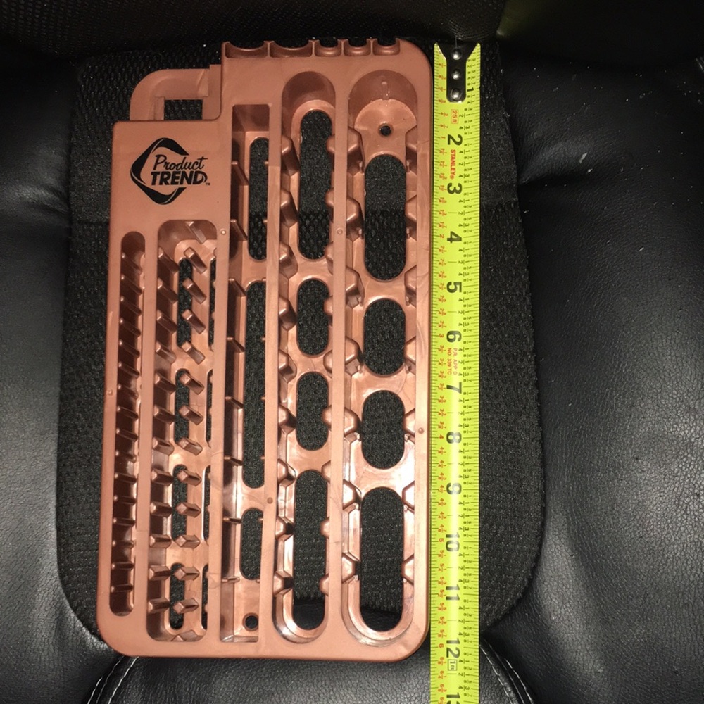 Wall hanging battery caddy - Picture 3 of 5